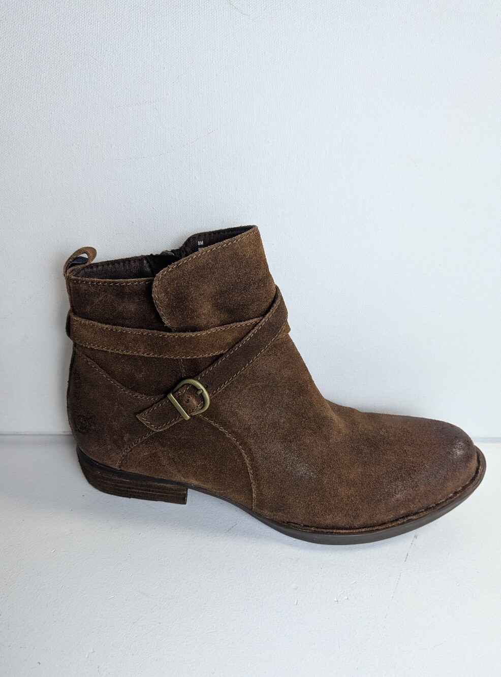 BORN FAYWOOD Women's Size 8M Brown Distressed Leather Ankle Boot MSRP $160 EUC